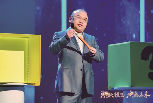 致力讓高新產(chǎn)品走出荊門(mén) ——記湖北艾克電纜有限公司總經(jīng)理曹茂龍